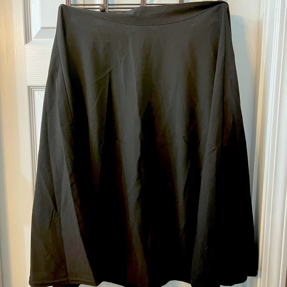 XL Retro Flared knee length black skirt